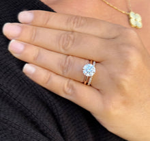 Load image into Gallery viewer, Solitaire Round Cut moissanite Engagement Ring And Band Wedding Ring 14K Solid Rose Gold Bridal Ring Minimalist Ring For Her 3.20ctw