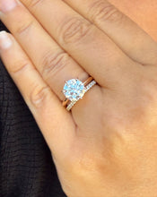 Load image into Gallery viewer, Solitaire Round Cut moissanite Engagement Ring And Band Wedding Ring 14K Solid Rose Gold Bridal Ring Minimalist Ring For Her 3.20ctw