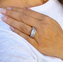 Load image into Gallery viewer, Round Cut Moissanites Engagement Ring And Matching Band Set Antique Style Wedding Set Women's Propose Bridal Set 14K Solid White Gold 1.65ct