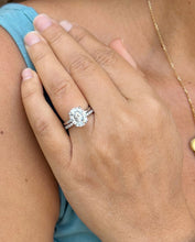Load image into Gallery viewer, Oval Cut Diamond Engagement Ring And Matching Band Solitaire Ring IGI Certified 14k Solid White Gold Bridal Ring Wedding Ring 5.30ctw G-VS2