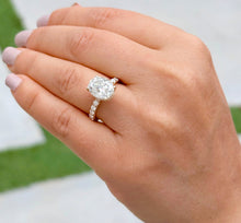 Load image into Gallery viewer, Oval Cut IGI Certified Diamond And Round Cut Sides Engagement Ring Hidden Halo Wedding Ring 14k Solid Yellow Gold 4.00ct F-VS2