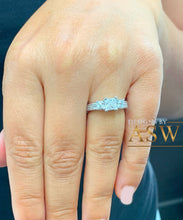 Load image into Gallery viewer, 14K Solid White Gold Princess And Round Cut Simulated Diamonds Engagement Ring Antique Style Three Stone 2.00ctw