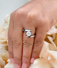 Load image into Gallery viewer, IGI Certified 14k solid and heavy white gold round cut diamond engagement ring tension set solitaire 1.00ct F VS2