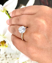 Load image into Gallery viewer, Large Womens's 4.50 Carat Round Cut Simulated Diamond Engagement Ring Bridal Wedding Halo Set in 14K Solid Yellow Gold Stunning by ASW