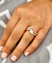 Load image into Gallery viewer, IGI Certified 14K Solid And Heavy Rose Gold Emerald And Princess Cut Diamonds Engagement Ring And Band Semi Tension Set 2.00ctw F-VS2