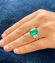 Load image into Gallery viewer, Big 14k solid yellow gold green emerald and round and emerald cut simulated diamond engagement ring bridal, wedding, promise 5.50ctw