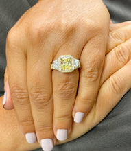 Load image into Gallery viewer, Large 3.50 Carats 14k Solid Yellow Gold Radiant Cut Simulated Diamond and Fancy Yellow Diamonds Engagement Ring Halo