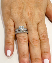 Load image into Gallery viewer, 14k Solid White Gold Round Cut Moissanite and Round Cut Natural Diamond Engagement Ring and band, Bridal Set 3.50ctw