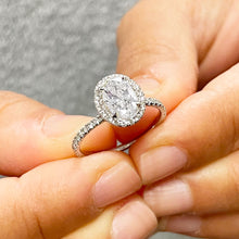Load image into Gallery viewer, IGI Certified 14K Solid White Gold Oval Cut Round cut Diamond Engagement Ring Halo 2.00ct F-VS2
