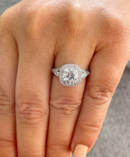 Load image into Gallery viewer, Women's 14K Solid White Gold Round Cut Moissanite and Round And Baguettes Cut Natural Diamond Engagement Ring Halo Prong 2.80ctw