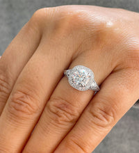Load image into Gallery viewer, Women's 14K Solid White Gold Round Cut Forever One Moissanite and Round And Baguettes Cut Natural Diamond Engagement Ring Halo Prong 2.80ctw