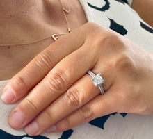 Load image into Gallery viewer, 14K Solid White Gold Round Cut Natural Diamond Engagement Ring Halo Prong 1.70ct