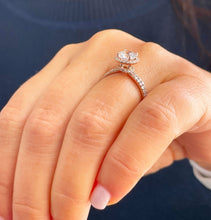 Load image into Gallery viewer, IGI Certified14k Solid Rose Gold Round Cut Diamond Engagement Ring And Band Halo Prong Set Bridal Set Wedding 1.75ctw F-VS2