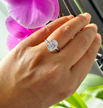 Load image into Gallery viewer, 14K Solid White Gold Oval Cut Moissanite Engagement Ring Solitaire 3.00ct
