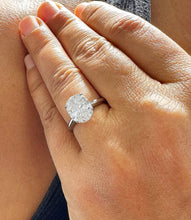 Load image into Gallery viewer, 14K Solid White Gold Oval Cut Moissanite Engagement Ring Solitaire 3.00ct