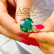 Load image into Gallery viewer, 14k Solid Yellow Gold Oval Cut Emerald Simulated And Fancy Yellow Pear Shape Cut Simulated Diamonds Design Ring Bridal Wedding 6.00ctw