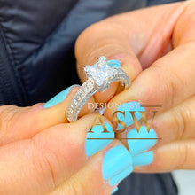 Load image into Gallery viewer, Beautiful 14K Solid White Gold Princess Cut Moissanite And Round Cut Natural Diamond Engagement Ring Bridal Filigree Antique Style 1.80ctw