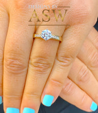 Load image into Gallery viewer, Elegant 14k Solid Yellow Gold Round Cut and Round Cut Natural Diamond Engagement Ring Bridal Wedding Propose Six Prongs 0.85ctw