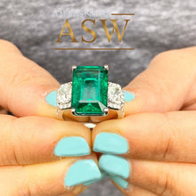 Load image into Gallery viewer, Large 14k solid white gold green emerald and round cushion cut simulated diamond engagement ring bridal, wedding, promise 6.50ctw
