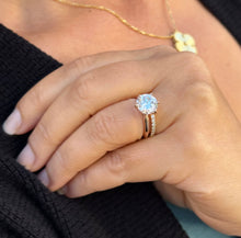 Load image into Gallery viewer, Solitaire Round Cut moissanite Engagement Ring And Band Wedding Ring 14K Solid Rose Gold Bridal Ring Minimalist Ring For Her 3.20ctw
