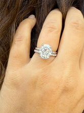 Load image into Gallery viewer, Oval Cut Diamond Engagement Ring And Matching Band Solitaire Ring IGI Certified 14k Solid White Gold Bridal Ring Wedding Ring 5.30ctw G-VS2
