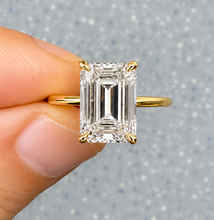 Load image into Gallery viewer, Emerald Shape And Round Cut Moissanite Engagement Ring Inner Halo Wedding Ring Prong Set Bridal Ring 14K Yellow Gold Propose Ring 3.10ctw
