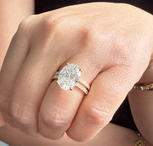 Load image into Gallery viewer, Oval Cut Diamond Engagement Ring And Matching Band Solitaire Ring IGI Certified 14k Solid Yellow Gold Bridal Ring Wedding Ring 5.30ctw G-VS2
