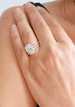 Load image into Gallery viewer, Oval Cut Diamond Engagement Ring And Matching Band Solitaire Ring IGI Certified 14k Solid Yellow Gold Bridal Ring Wedding Ring 5.30ctw G-VS2

