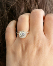 Load image into Gallery viewer, Round Cut Simulated Diamonds Engagement Ring 14K Solid Yellow Gold Halo Design Wedding Bridal Ring 2.50ctw
