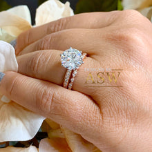Load image into Gallery viewer, 4.50ct women&#39;s round cut moissanite and natural diamond engagement ring and band bridal wedding set in solid 14k rose gold
