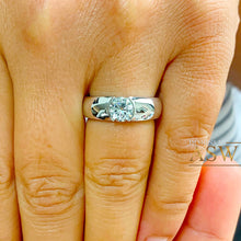 Load image into Gallery viewer, 14k solid heavy white gold round cut natural diamond semi bezel engagement ring wedding 0.90ct
