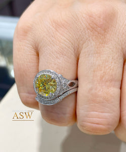 14K Solid White Gold Fancy Yellow Round Cut Simulated Diamonds Engagement Ring And Band Set Halo Wedding Bridal Set 4.25ctw