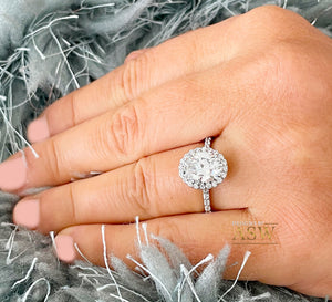 14K White Gold Oval Cut Moissanite And Natural Round cut Diamond Engagement Ring Deco, Halo, Bridal, Wedding, Propose 3.70ct
