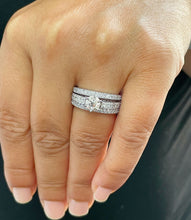 Load image into Gallery viewer, IGI Certified 14K Solid White Gold Round Cut Diamond Engagement ring and two band, Prong Set 2.00ctw F VS2
