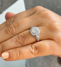 Load image into Gallery viewer, Women&#39;s 14K Solid White Gold Round Cut Moissanite and Round And Baguettes Cut Natural Diamond Engagement Ring Halo Prong 2.80ctw

