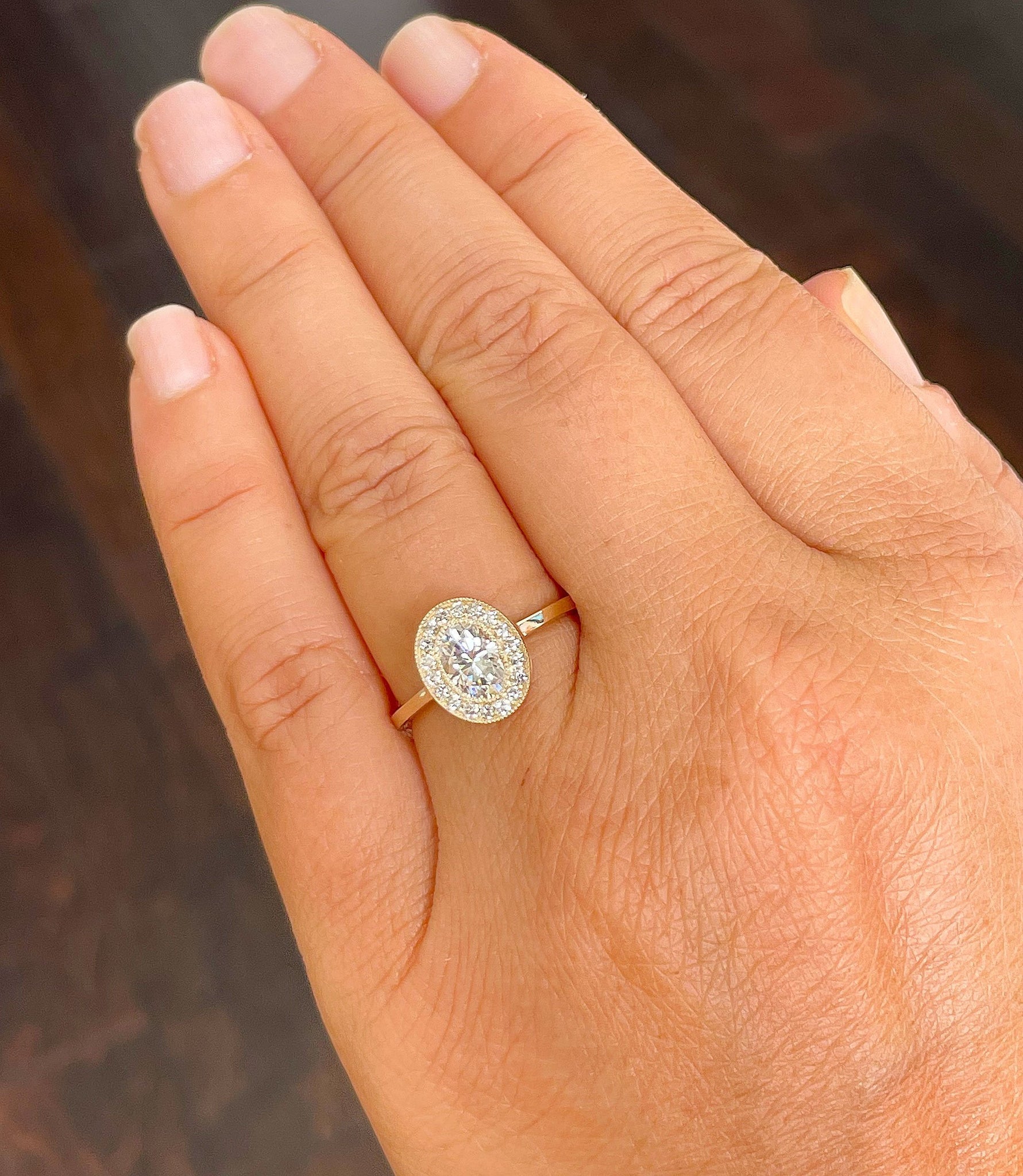 Oval-Cut Diamond & Vintage Milgrain-Beaded Halo, Split Shank Engagement Ring  | R2315W-SR | Valina Engagement Rings