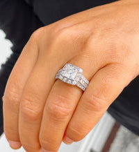 Load image into Gallery viewer, IGI Certified 14k Solid And Heavy White Gold Princess Cut And Round Cut Diamond Engagement Ring Halo 3.00ct F-VS2
