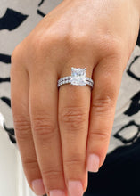 Load image into Gallery viewer, Women&#39;s Large 5.70ctw 14k Solid White Gold Radiant Simulated Diamond Engagement Ring And Band Set
