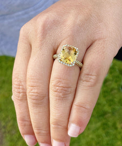 14K Solid Yellow Gold Cushion Cut Yellow Citrine Simulated Diamond Engagement Ring Prong Set lots of shine and luster round cut sides 4.75ct
