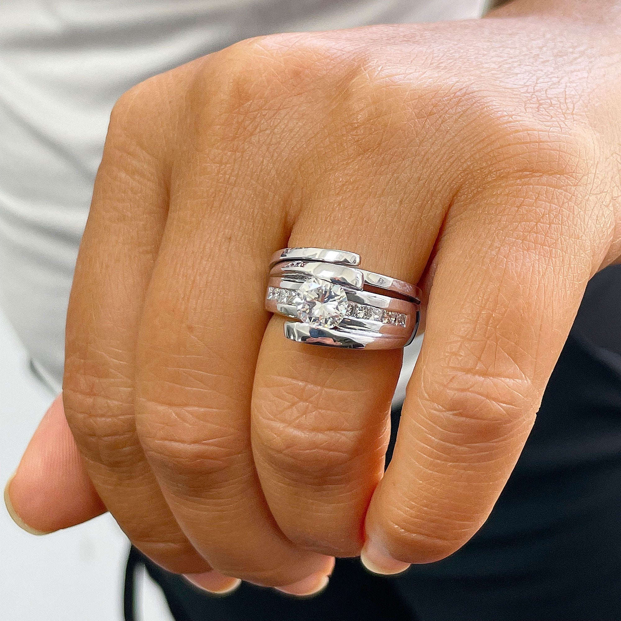 14k White Gold 1.70 Carats Princess Cut Tension Set Diamond Engagement Ring  - Walmart.com