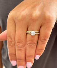 Load image into Gallery viewer, IGI Certified 14k Yellow Gold Round Cut Diamond Engagement Ring And Band Bridal Wedding Anniversary 1.50ctw F-VS2
