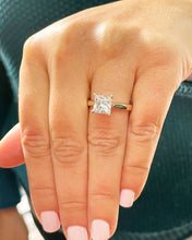 Load image into Gallery viewer, IGI Certified 14K Solid Yellow Gold Princess Cut Diamond Engagement Ring Prong Set Solitaire 1.50ctw
