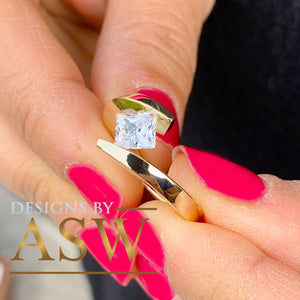 Beautiful 14K Solid Yellow Gold Princess Cut Natural Diamond Engagement Ring Bridal, Wedding, Anniversary, Tension Set Solitaire 0.75ct