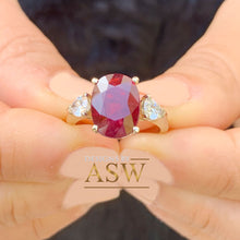 Load image into Gallery viewer, 14k Solid Yellow Gold Oval Cut Ruby And Pear Cut Simulated Diamonds Deco Design Ring Bridal Wedding 5.00ctw Three Stone Style
